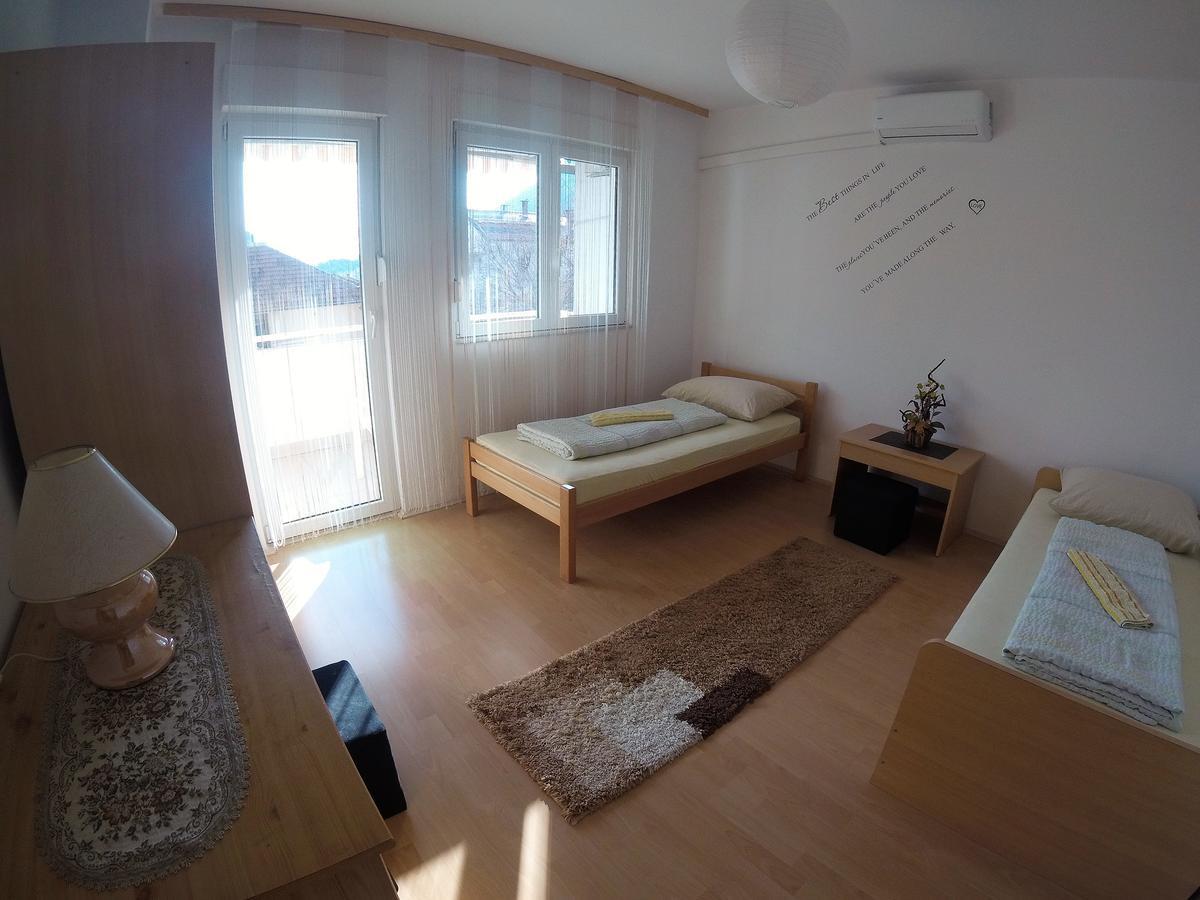 Rooms Deny Mostar Exteriör bild