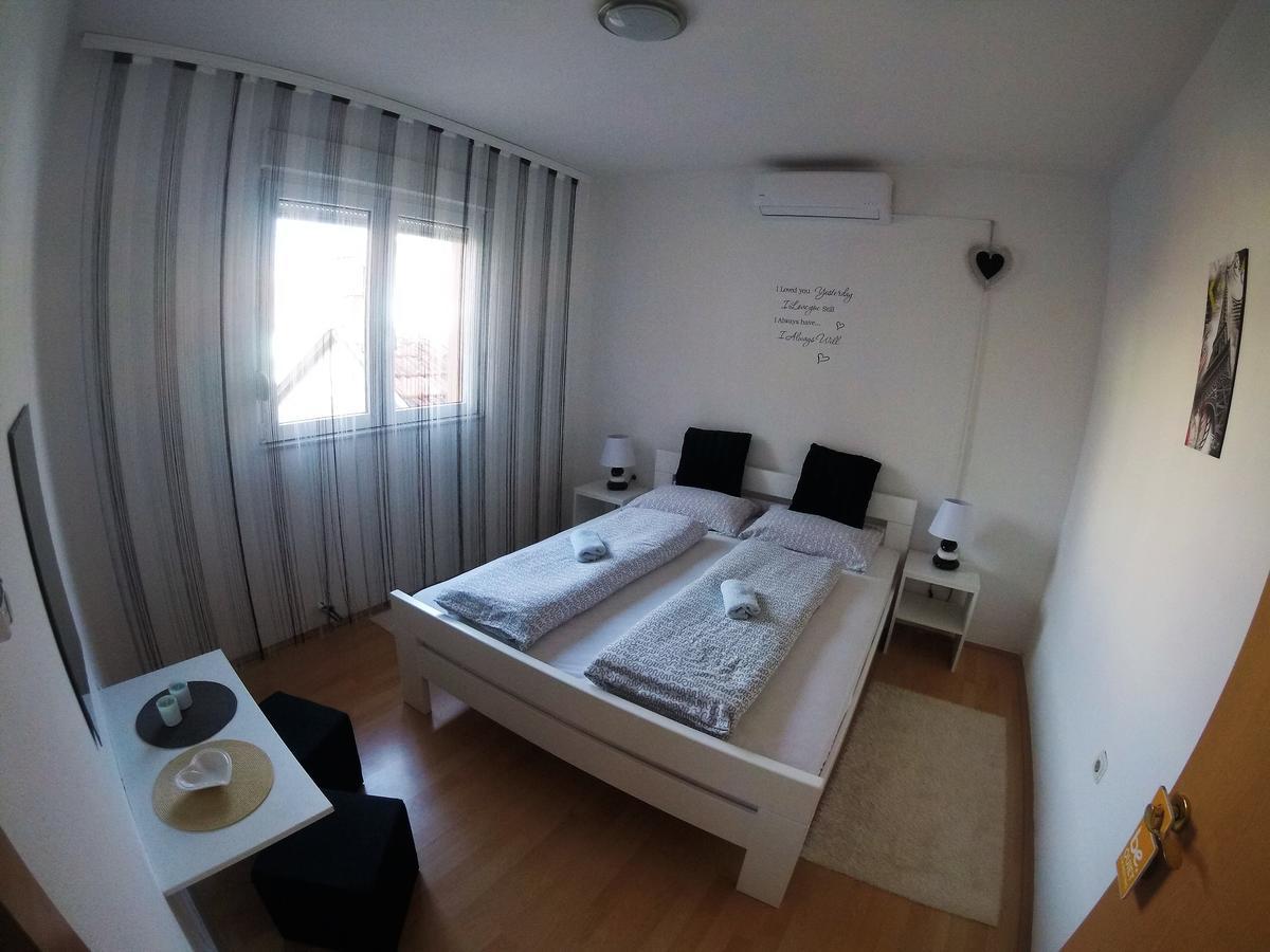 Rooms Deny Mostar Exteriör bild